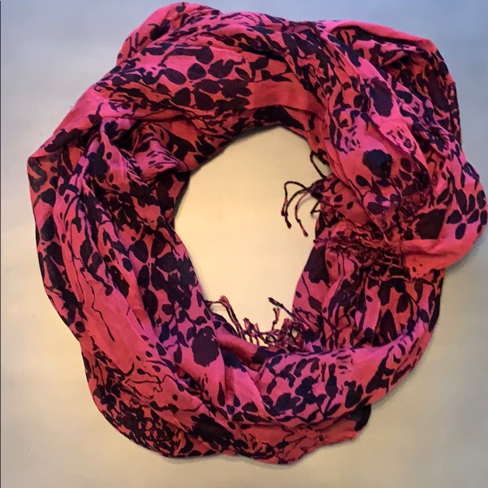 NWT Limited Scarf 100% Rayon